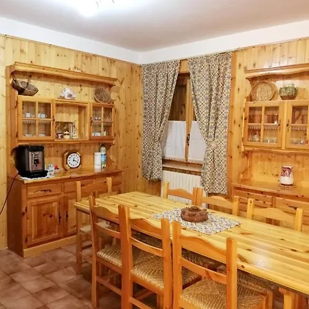 With 3 Bedrooms In With Wonderful Mountain View And Terrace 2 Km From The Slopes קמיליאטלו סילאנו