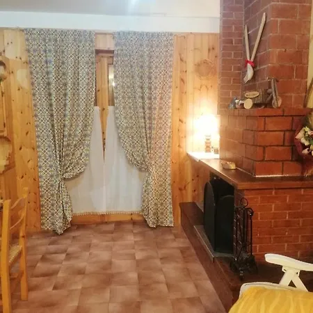 With 3 Bedrooms In With Wonderful Mountain View And Terrace 2 Km From The Slopes קמיליאטלו סילאנו