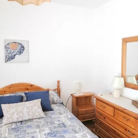 With 3 Bedrooms In With Wonderful Mountain View And Terrace 2 Km From The Slopes